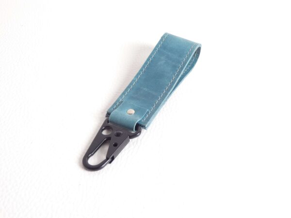 sleutelhanger guus - turquoise leer - tas van sas